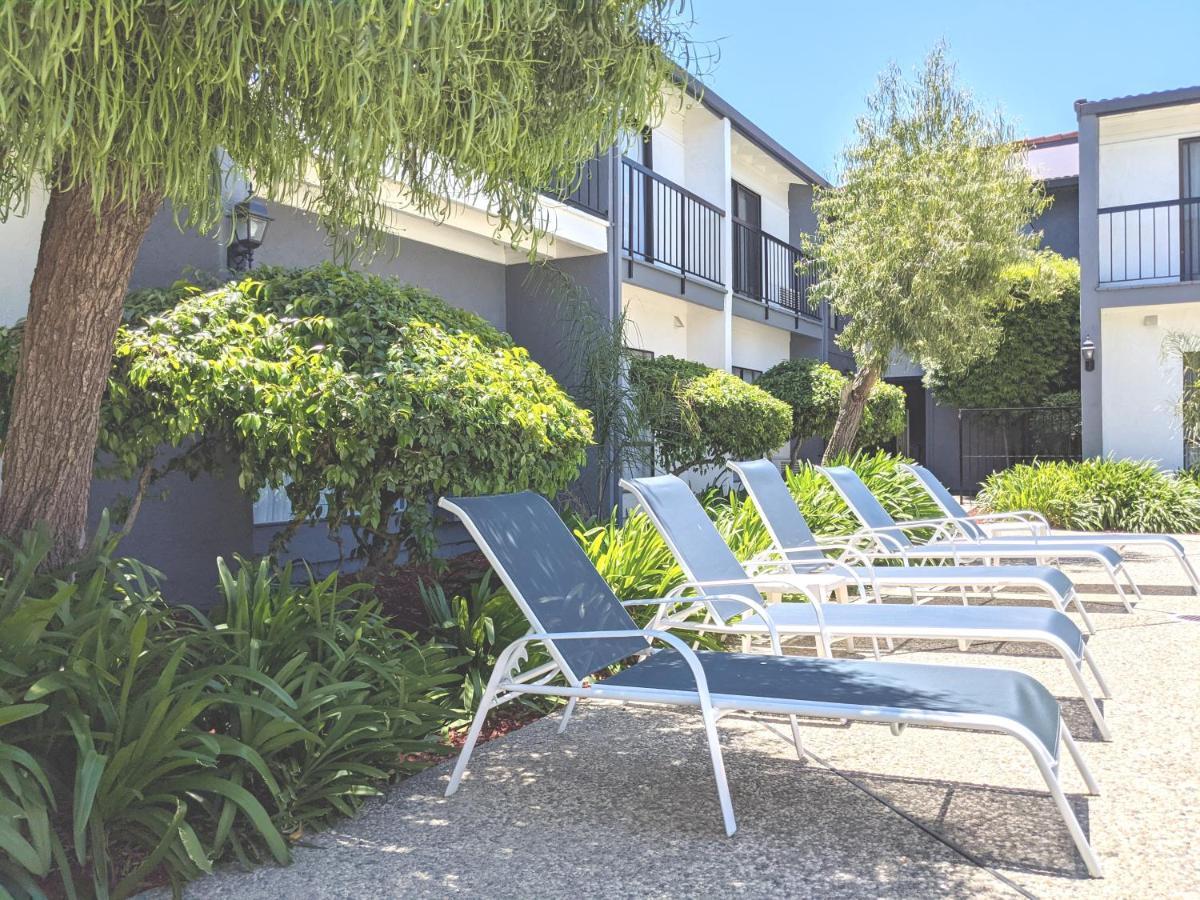 Hotel Quality & South San Jose - 2*